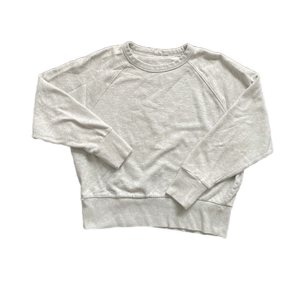 grey crew neck!